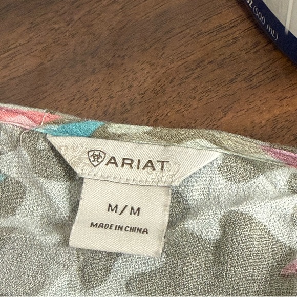 Ariat Floral Camo Tie Front V Neck Top Western Boho Blouse - Picture 5 of 8